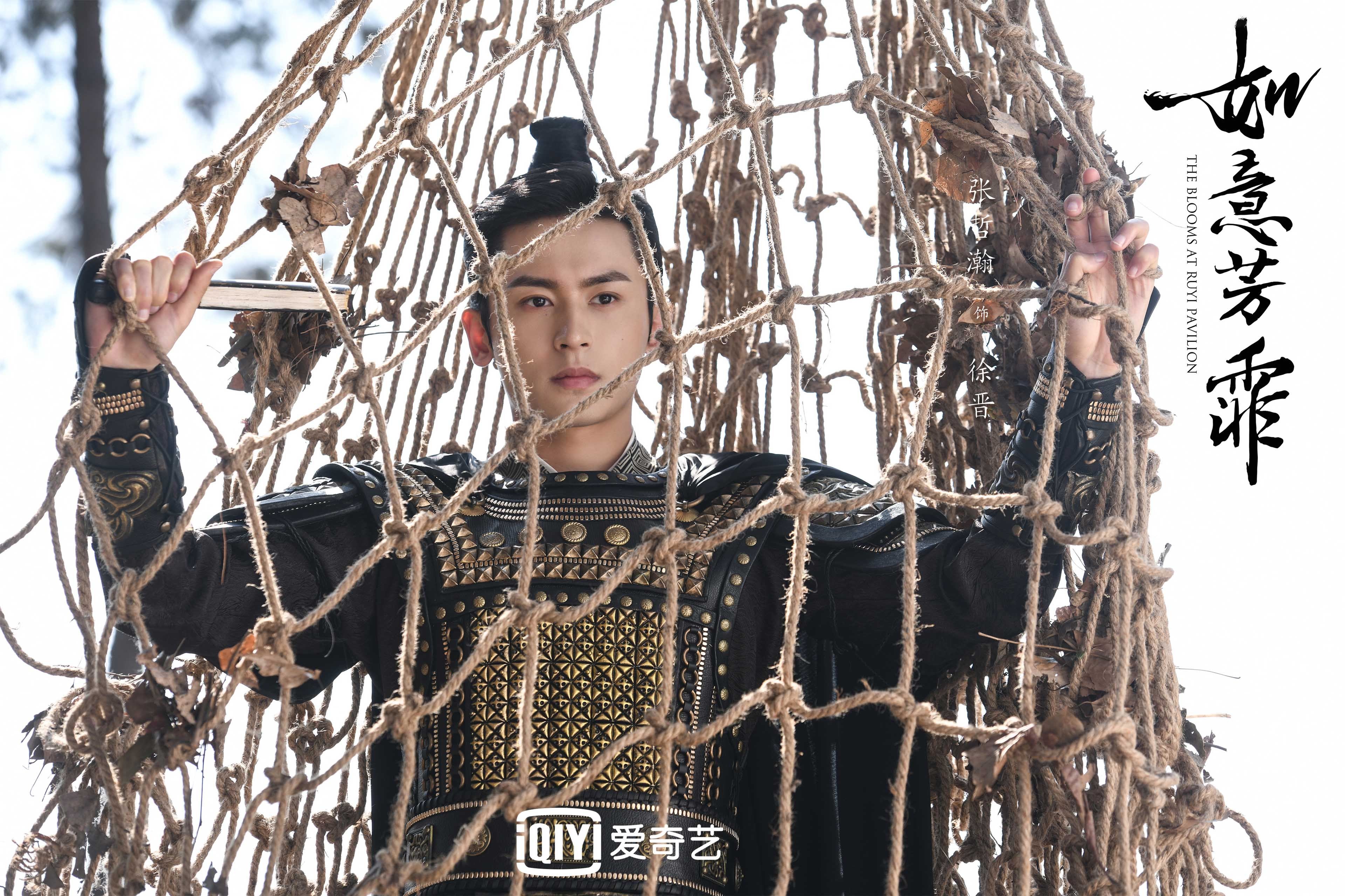 英超豪门强势引援，深度补强争冠阵容，英超落寞豪门