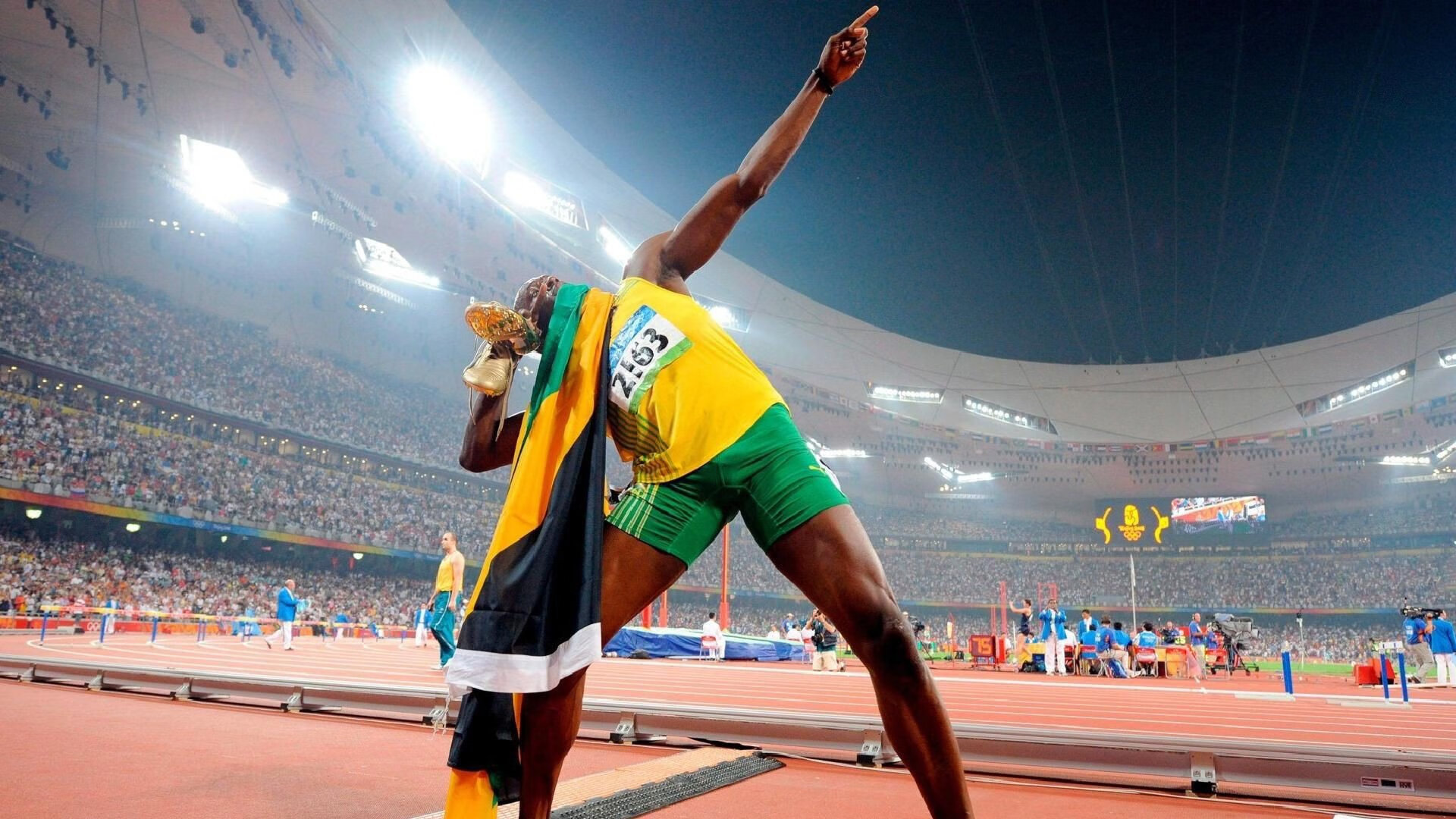 中国选手划频波动下降，节奏更均匀