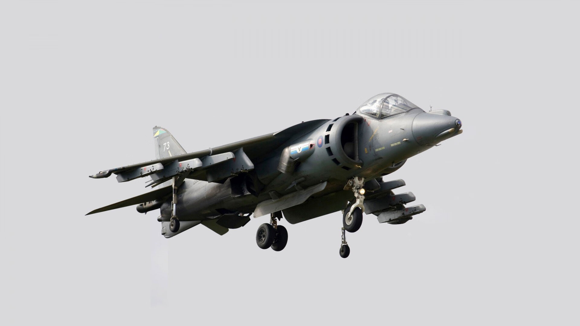 爱游戏-中超裁判团队接受国际足联专业培训，中超足球裁判