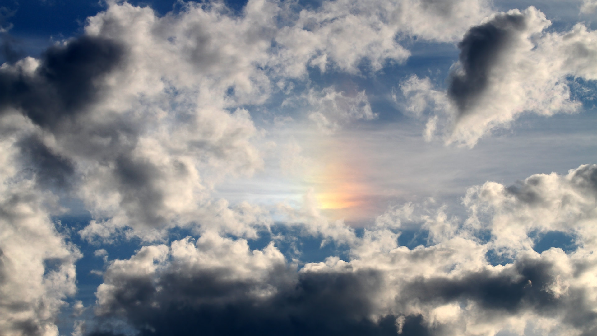 爱游戏中国官方登录入口网站-诺埃·庞蒂与强敌同台争锋，庞德诺威